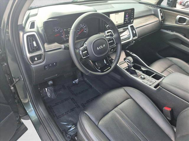 Used 2022 Kia Sorento S w/ Panoramic Sunroof Package AWD/4WD image 9
