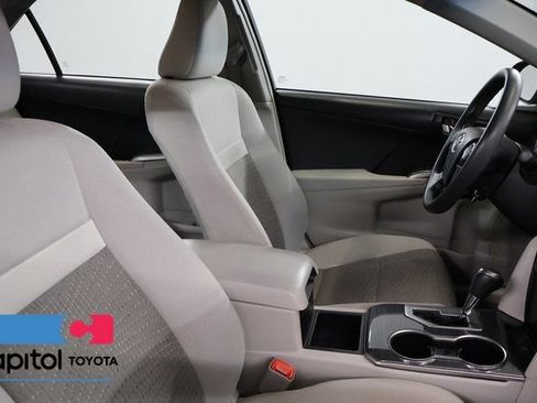Used 2014 Toyota Camry LE FWD image 24