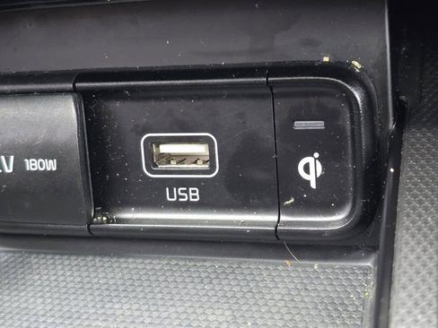 Used 2022 Kia Stinger GT-Line w/ Sun & Sound Package image 5