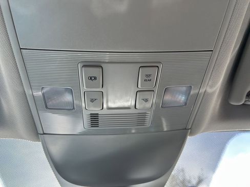 New 2026 Volkswagen Taos SE image 39