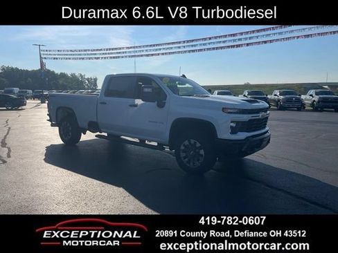 Used 2024 Chevrolet Silverado 2500 Custom w/ Custom Value Package AWD/4WD image 9