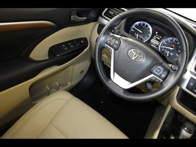 Used 2017 Toyota Highlander Limited w/ Protection Package #3 AWD/4WD image 14