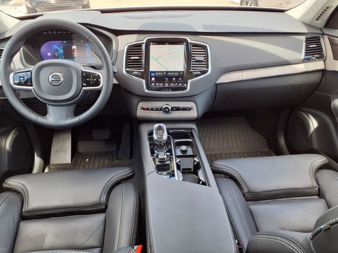 Used 2024 Volvo XC90 B6 Ultimate w/ Protection Package Premier AWD/4WD image 17