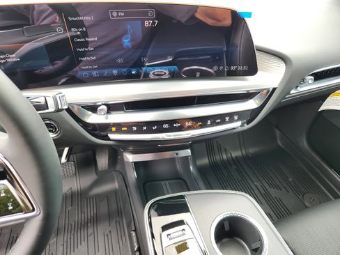 New 2025 Cadillac Lyriq Sport w/ LPO, Floor Liner Package RWD image 25