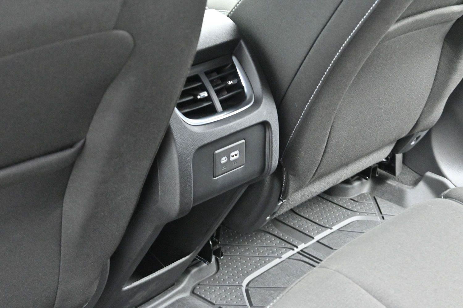 Used 2023 Chevrolet Blazer LT w/ Convenience Package FWD image 32