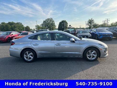 Used 2022 Hyundai Sonata SE w/ Cargo Package FWD image 6