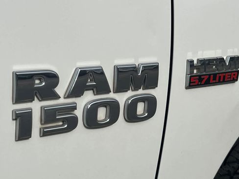 Used 2017 RAM 1500 Express image 17