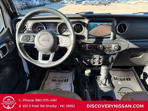 Used 2020 Jeep Wrangler Unlimited Sahara w/ Dual Top Group AWD/4WD image 30