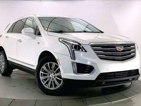 Used 2018 Cadillac XT5 Luxury w/ Driver Awareness Package image 1