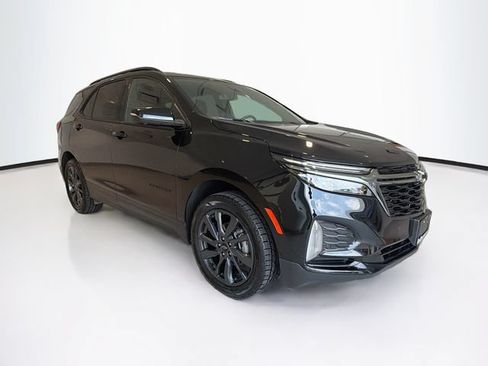 Used 2023 Chevrolet Equinox RS w/ RS Leather Package AWD/4WD image 2