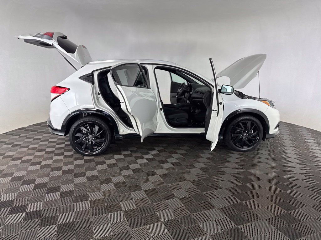 Used 2021 Honda HR-V Sport image 14