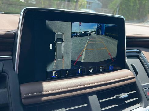 Used 2022 Chevrolet Tahoe High Country AWD/4WD image 28