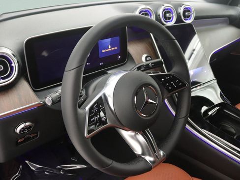 New 2026 Mercedes-Benz GLC 300 image 4