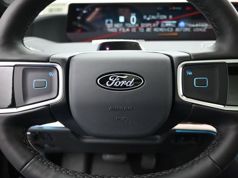 New 2026 Ford Expedition Platinum AWD/4WD image 11