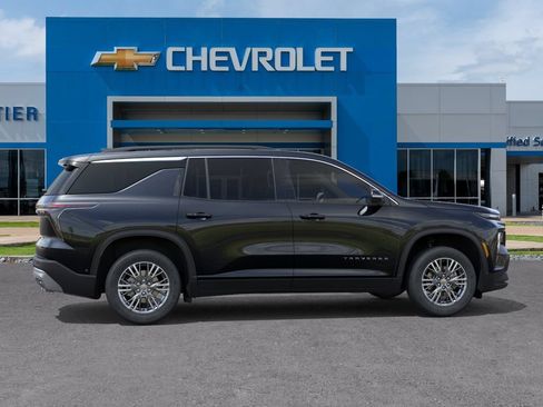 New 2026 Chevrolet Traverse LT w/ Driver Confidence Package FWD image 5