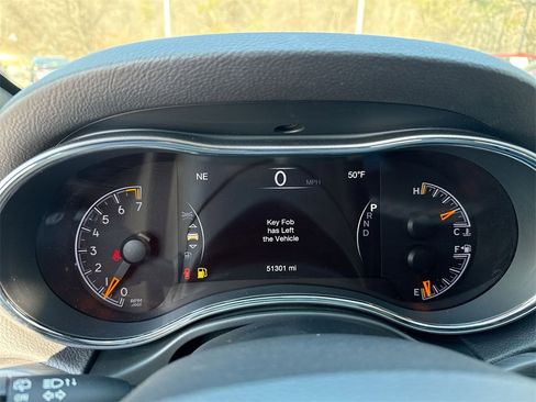 Used 2020 Jeep Grand Cherokee Altitude image 10