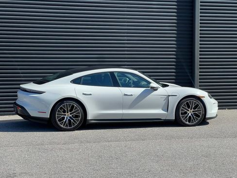 New 2025 Porsche Taycan image 8