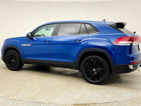 Used 2025 Volkswagen Atlas Cross Sport SE image 7