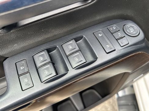 Used 2017 GMC Sierra 3500 Denali w/ Duramax Plus Package image 19