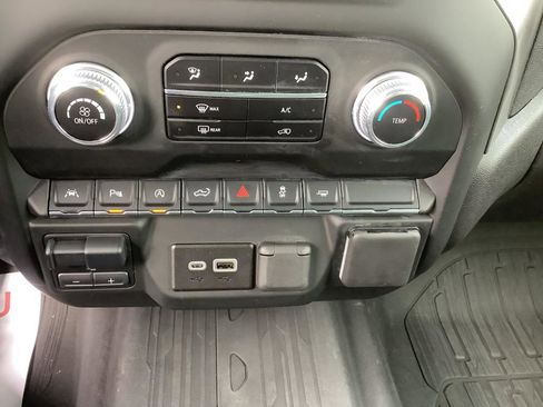 Used 2024 GMC Sierra 1500 Pro w/ Pro Value Package image 17