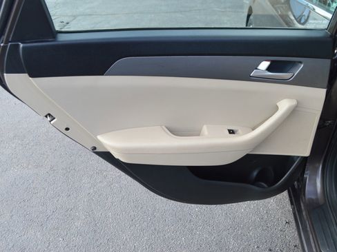 Used 2016 Hyundai Sonata SE image 21