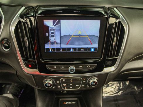Used 2022 Chevrolet Traverse LT w/ LT Premium Package AWD/4WD image 30