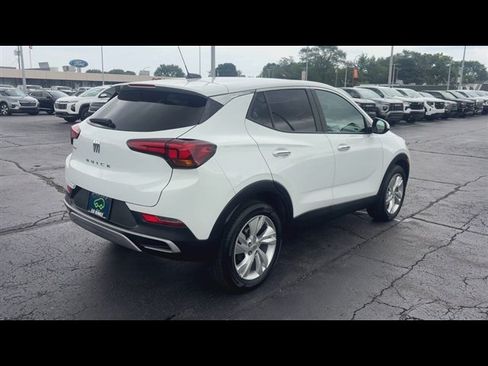 Used 2024 Buick Encore GX Preferred w/ Comfort Package FWD image 8