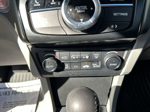 Used 2022 Acura ILX w/ Premium Package image 21