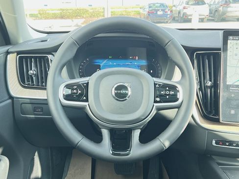 New 2026 Volvo XC60 B5 Core w/ Climate Package AWD/4WD image 16