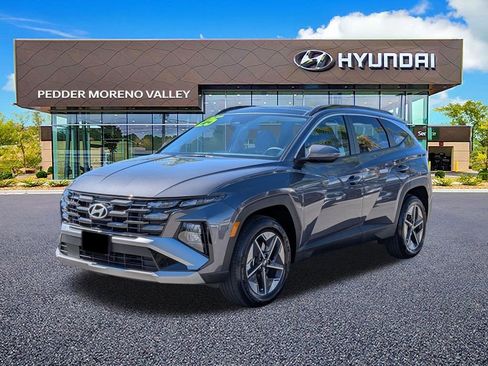 Certified 2025 Hyundai Tucson SEL image 8