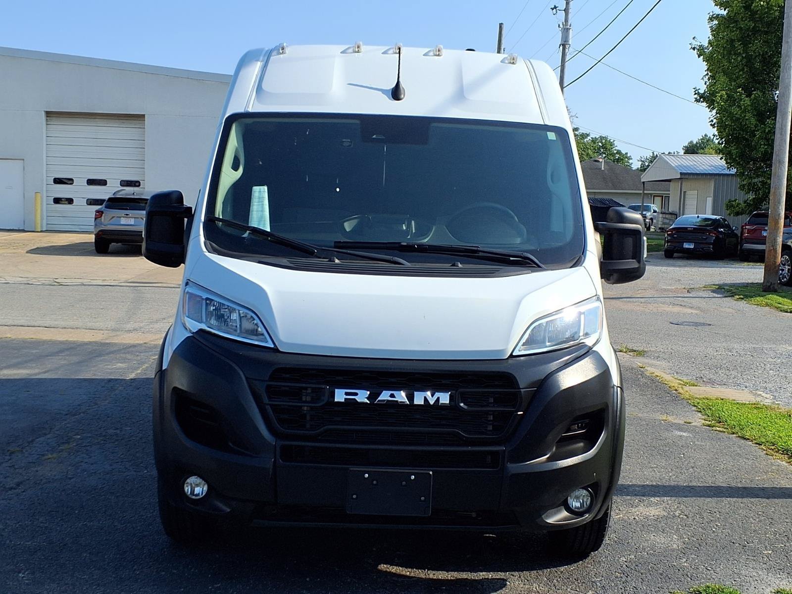 Used 2025 RAM ProMaster 2500 w/ Convenience Group FWD image 4