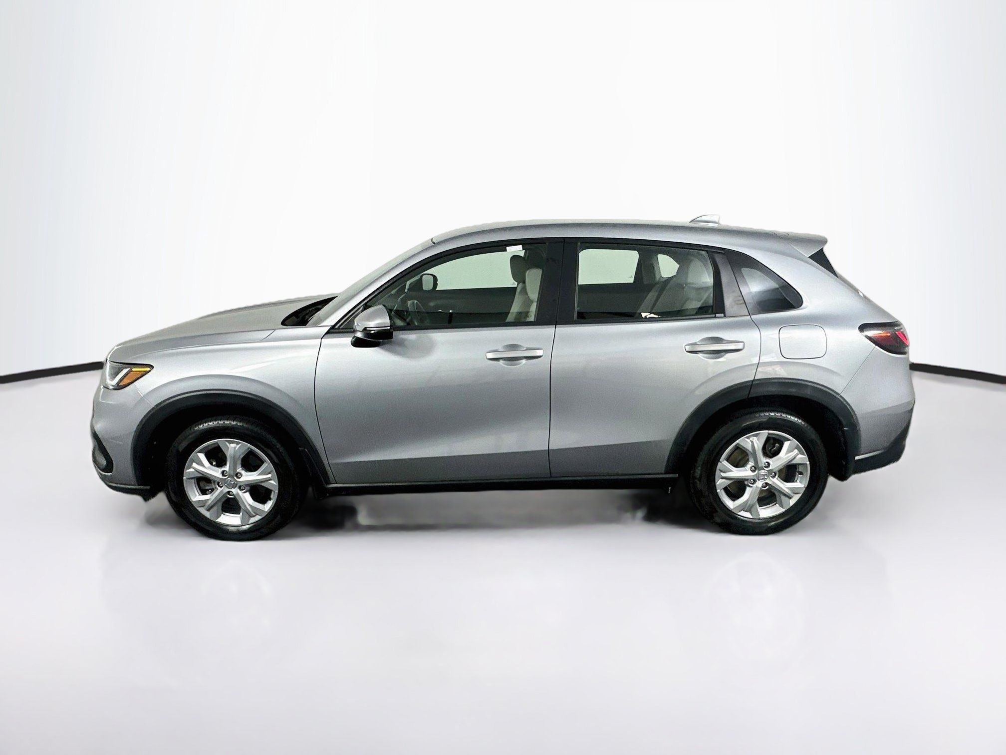 Used 2024 Honda HR-V LX image 4