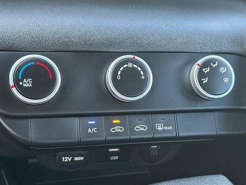 Certified 2026 Hyundai Elantra SE FWD image 20