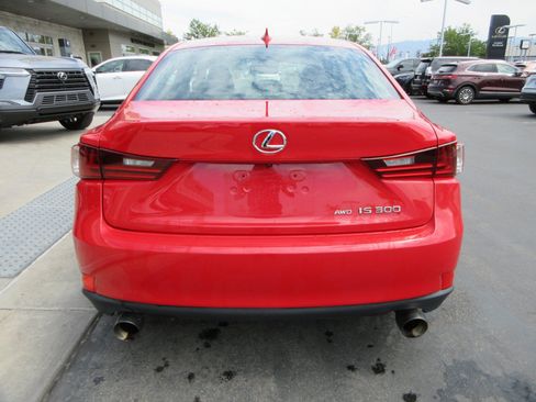 Used 2016 Lexus IS 300 AWD w/ Navigation System Package image 7