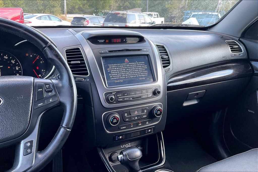 Used 2014 Kia Sorento EX w/ EX V6 Touring Package FWD image 6