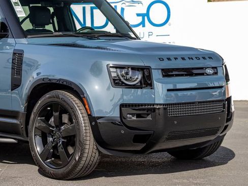 New 2026 Land Rover Defender 110 X-Dynamic SE image 5