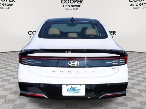 New 2026 Hyundai Sonata Limited FWD image 8