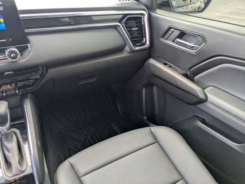 Used 2025 GMC Canyon Elevation w/ Convenience Package image 17