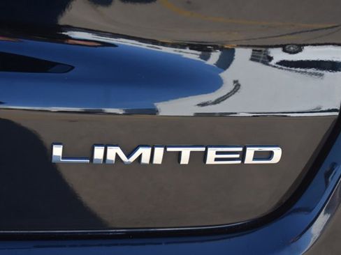 Used 2022 Jeep Compass Limited w/ Sun and Sound Group image 8