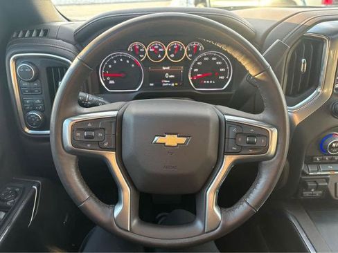 Used 2022 Chevrolet Silverado 1500 LTZ w/ LTZ Convenience Package II AWD/4WD image 18