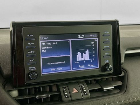 Used 2019 Toyota RAV4 XLE Premium FWD image 14