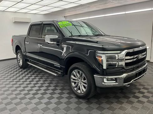 Used 2024 Ford F150 Lariat w/ Tow/Haul Package AWD/4WD image 3