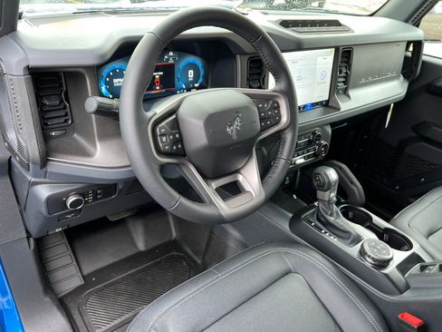 Used 2025 Ford Bronco Badlands w/ Sasquatch Package image 14