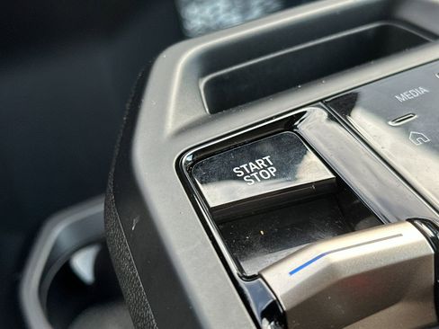 Used 2024 BMW iX xDrive50 w/ Sport Package image 23