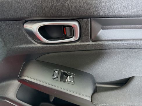 Used 2023 Honda Civic Sport image 31