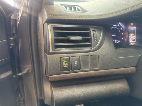 Used 2015 Toyota Camry XLE w/ Moonroof Package image 19