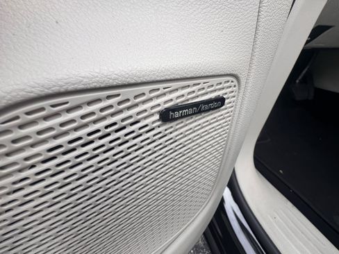 Used 2018 Chrysler Pacifica Limited w/ Advanced Safetytec Group image 24