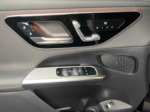 Used 2026 Mercedes-Benz GLC 300 4MATIC image 22