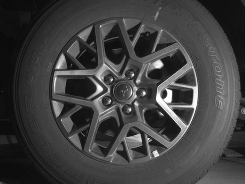 Used 2025 Jeep Wrangler Sahara image 12