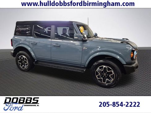 Certified 2025 Ford Bronco Outer Banks AWD/4WD image 1